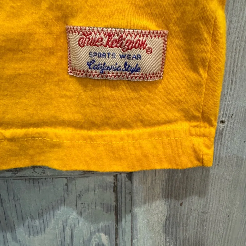 True Religion T-shirt with stitched logo xl